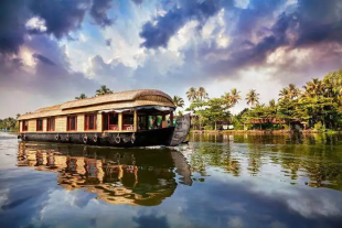 Houseboat Booking